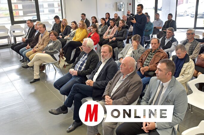 A résztvevők kíváncsian figyelték az előadásokat (Fotó: Gergely Árpád felvétele)