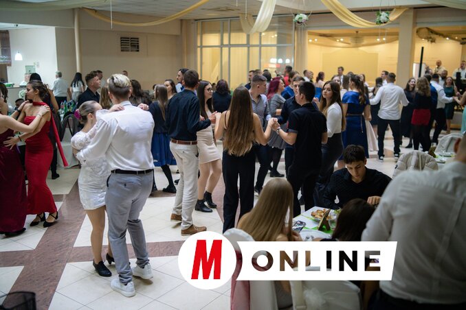 A vidám és sikeres jótékonysági bál Adán