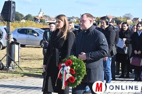 Az 1944/45-ös ártatlan magyar áldozatokra emlékeztek Csúrogon