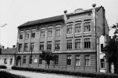 Az egykori Wilson utca 38 szám alatti épület ma a Politechnikai Iskola / Fotó: tsis.edu.rs