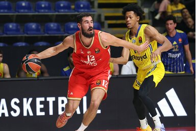 Kalinićék (labdával) a remek nyitónegyeddel alapozták meg a későbbi győzelmet (Fotó: Beta/AP)