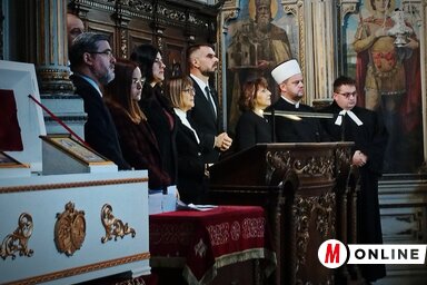 Újvidék és a tartomány vezetői – köztük Žarko Mićin polgármester és Maja Gojković, a Tartományi Kormány elnöke – együtt vettek részt a megemlékezésen (Fotó: Zabos Kasziba Angéla)