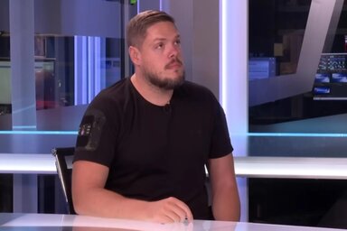 A gyanú szerint a volt kosárlabdázó a vasárnapi incidens során erőszakos hatalomátvételre buzdított (Fotó: PrintScreen/YouTube/Sport Klub)