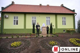 Kosztolányi Dezső mellszobrának felavatása Ludason