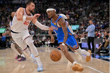 Shai Gilgeous-Alexander (labdával) megállíthatatlan volt (Fotó: Beta/AP)