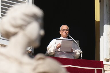 XIV. Leó pápa/Beta