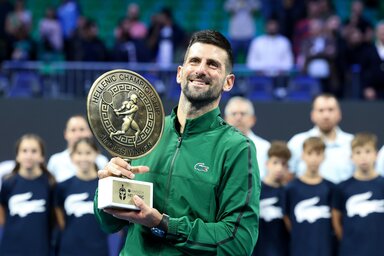 Novak Đoković és a 101. trófea (Fotó: Beta/AP)