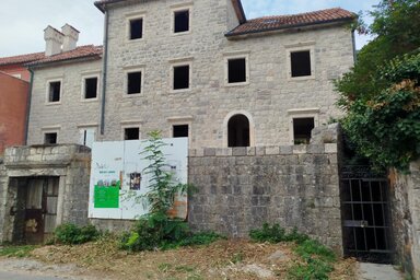 A nyaralóház főépülete tavalyi állapotában (Fotó: Nagykikinda önkormányzata)