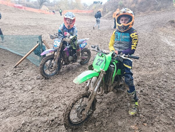 Kordován Áron és Kasza Botond (Kazinczy Paszterkó Diana felvétele)