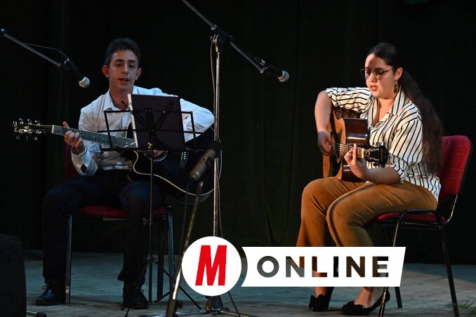 A csonoplyai zenei kettős a Nélküled című dalt adta elő (Ótos András felvétele)