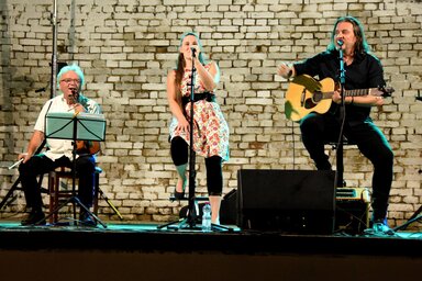 Hangulatképek a bácskossuthfalvi koncertről (Fotó: Sajtós László)