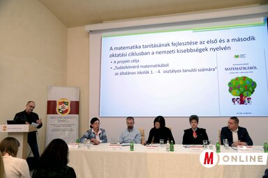 Közoktatási intézmények vezetőinek szakmai találkozója a Magyar Szó-házban