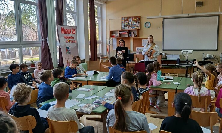 A gyerekek csillogó szemmel hallgatták a történeteket/Fotó: Varga Anita