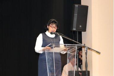 Legyen időnk most megállni egy pillanatra, körbenézni és észrevenni, hogy milyen sokat jelent az, hogy itt vagyunk, együtt – emlékeztetett Kocsár-Gyalai Edit üdvözlőbeszédében