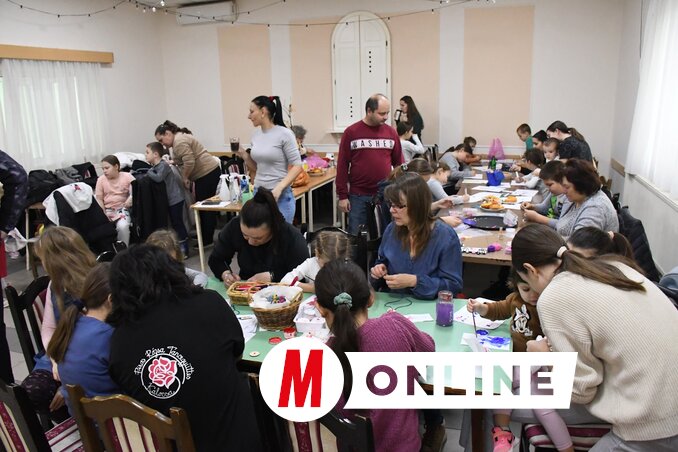 A kézműves foglalkozásokba sok gyerek bekapcsolódott