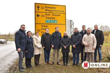 Többnyelvű útirányjelző táblákat csaknem negyven éve nem helyeztek ki Vajdaságban (Fotó: Gergely Árpád felvétele)