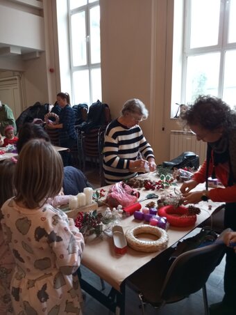 Mindenki bátran kísérletezett a színekkel és az elrendezéssel (Fotó: Szentmártoni Renáta)