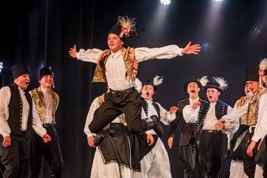 A szabadkai Talentum néptáncegyüttes (Sörfőző Kornél felvétele)