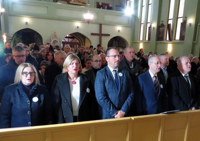 Megtelt a Szent István Király plébániatemplom