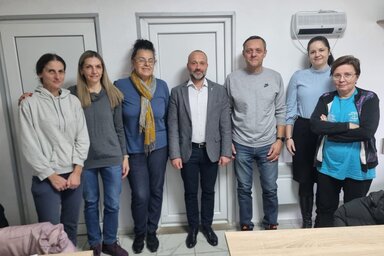 Az egyesület székházában járt többek között Szatmári Adrián községi elnök (Fotó: Facebook)