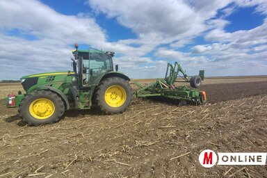 Az őszi vetés legfontosabb eleme a jó talajmegmunkálás (Fotó: Paraczky László)