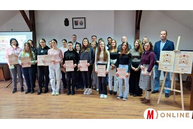 A diákok a város szecessziós épületeit, illetve azok részleteit mutatták be a képeiken/Kállai Göblös Nikoletta