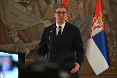 Aleksandar Vučić szerb államfő a Szerbia Palotában (Fotó: Beta)