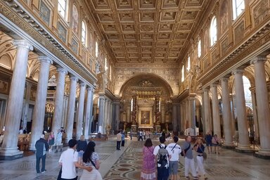 A szentély VII. Pius pápa hagyatéka