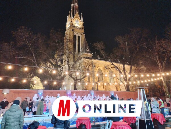 Topolya, korcsolyapálya a múzeumközben (Tóth Péter felvétele)