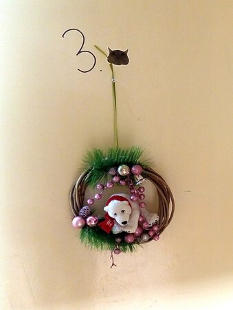 A hármas szoba egy jegesmedvével invitálja be a látogatókat