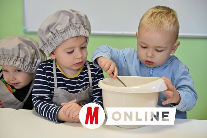 A legkisebbek is lelkesen vettek részt a finomságok elkészítésében