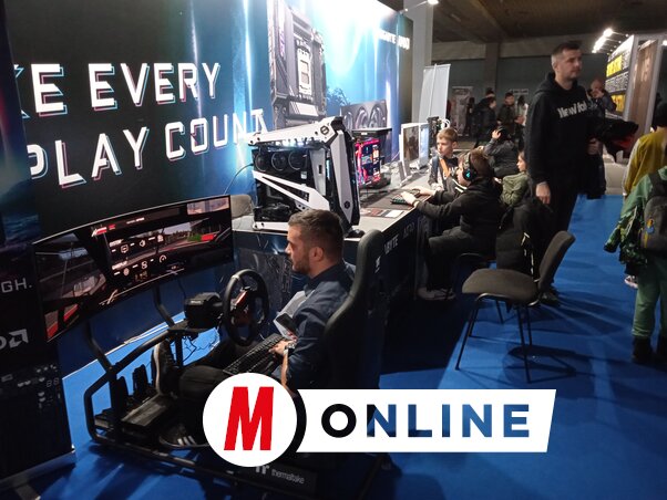 Gyerekek és felnőttek egymás mellett játszottak (Szeli Balázs felvétele)