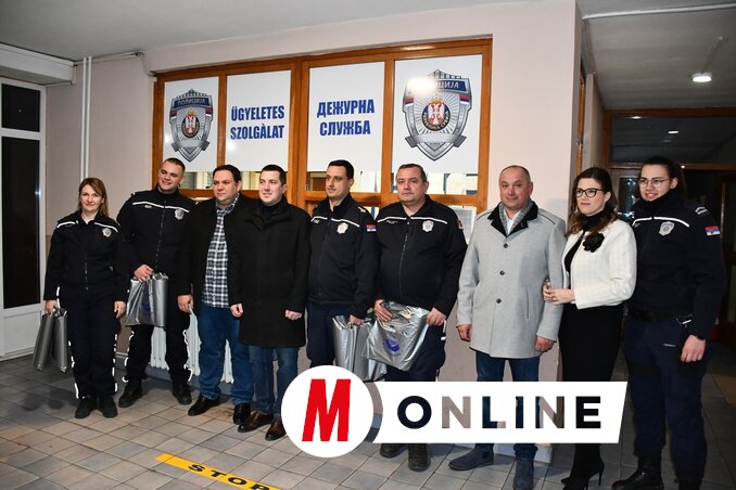 A rendőrállomás ügyeletes csapata is fogadta a látogatókat