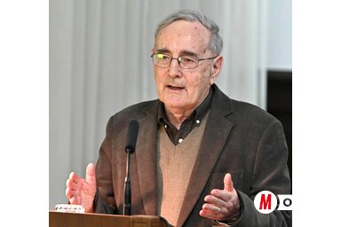 Dr. Várady Tibor (Ótos András felvétele)