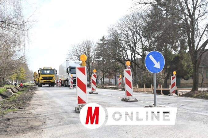 Végéhez közeledik a főutca aszfaltozása Cservenkán (Fotó: Paraczky László felvétele)