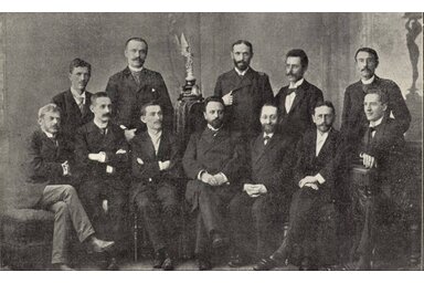 Az 1896. évi budapesti sakkverseny résztvevői: a hátsó sorban jobbról a negyedik dr. Noa József