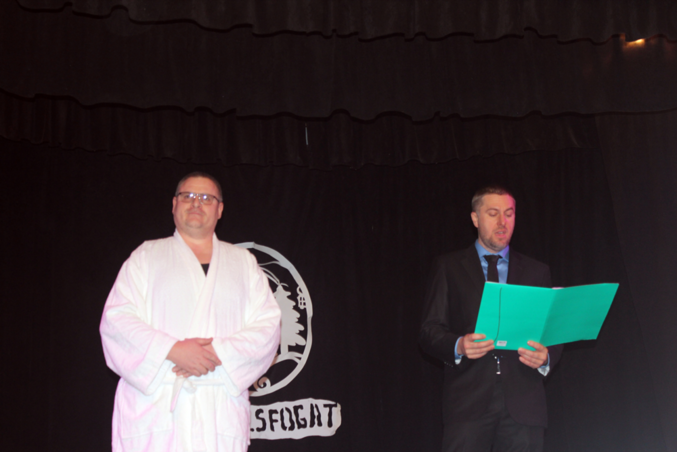 Iskusni glumci kulturno-umetničkog udruženja iz Doroslova opet nisu razočarali (fotografija Janoša Baršonja)