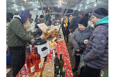 Az időjárás nem szegte kedvét a látogatóknak (Fotó: Trg preduzetništva)