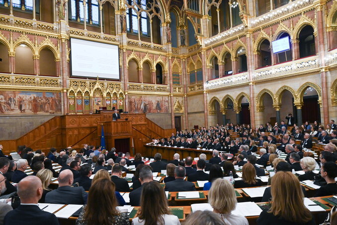 Ülésezik a magyar parlament (Fotó: MTI)