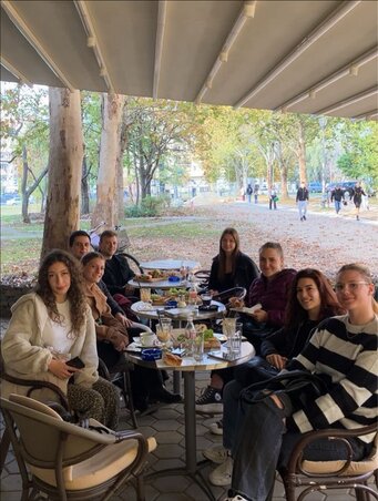 A program utáni csemege és finom kávé nem maradhatott el (Fotó: VaMaDiSz)