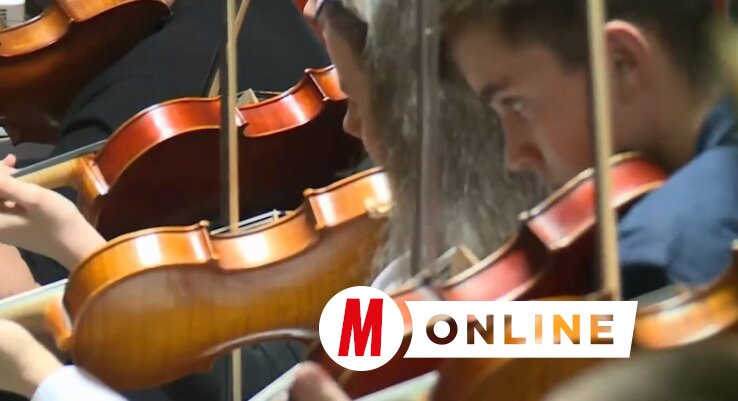 Felemelő látványt nyújtott a sok fiatal népzenész (Fotó: Tóth Péter)