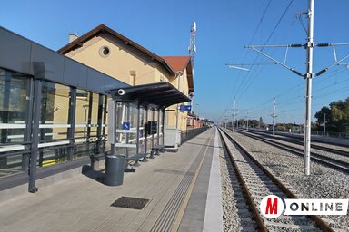 A felújítás a topolyai, a szabadkai, valamint az újvidéki vasútállomásra (A és D szárny) vonatkozik (Fotó: Tóth Péter felvétele)