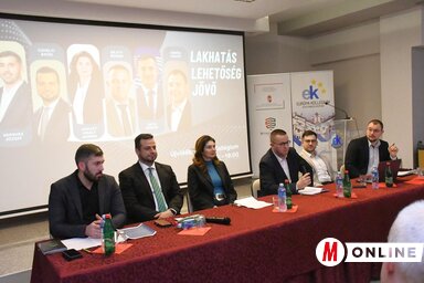 Balról jobbra: Kerekes József, Újhelyi Ákos, Horvát Király Andrea, Bájity Borisz, Bata Kornél és Sörös Andor az Európa Kollégiumban (Fotó: Paraczky László felvétele)