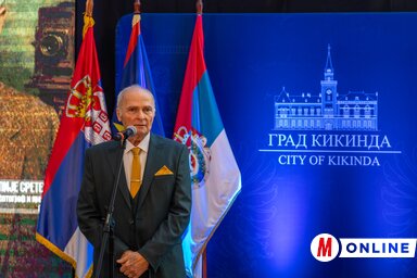 Az eseményen a díjazottak nevében dr. Antal Zoltán mondott köszönetet/Vidács Hajnalka felvétele