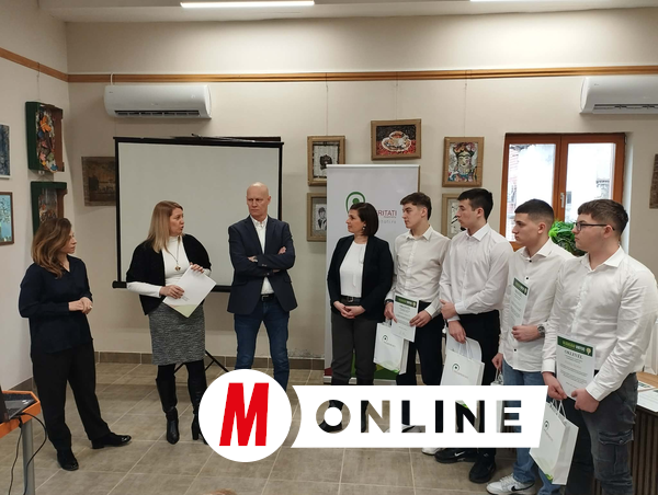 Ideja tima pod nazivom „A cápak” (Ajkule) pokazala se kao najbolja (fotografija Andraša Otoša)