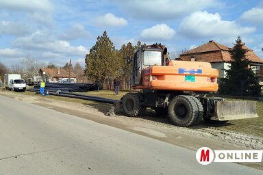 A csatornázási munkálatok miatt februártól több utcában változik a forgalmi rend (Fotó: Herczeg Zsolt illusztrációja)