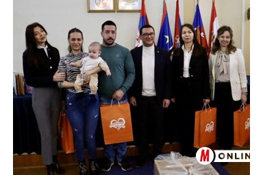 Pénteken 165 újszülöttet ajándékoztak meg (Vidács Hajnalka felvétele)