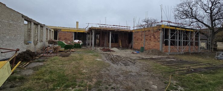 A Kókai Imre iskola telepi épületét teljesen felújul, és hozzáépül egy új szárny is (Fotó: Varga Zoltán)