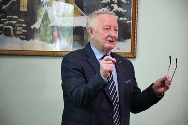 Dr. Zoran Keserović egyetemi tanár a meggyültetvények telepítéséről és a meggy jelentőségéről beszélt (Fotó: Paraczky László)