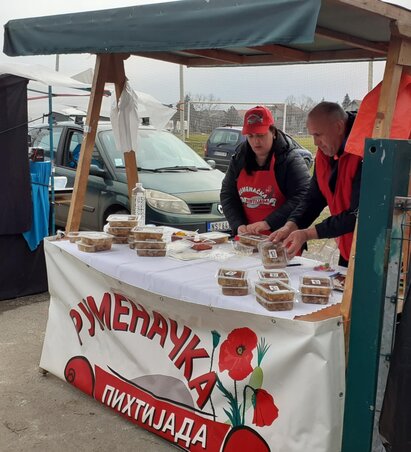 Több helyen árusítottak kocsonyát